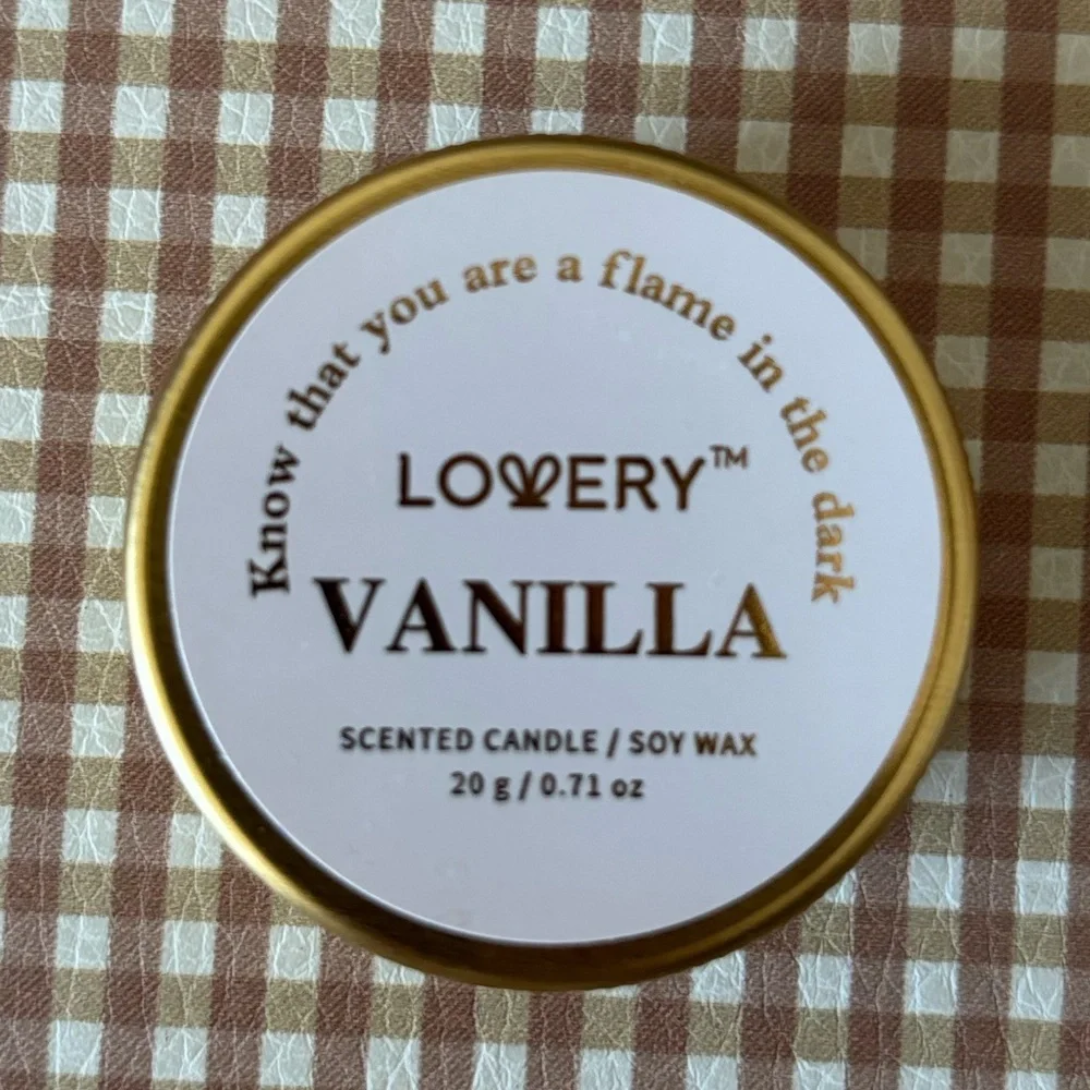 LOVERY scented wax candle‎ tiny. VANILLA